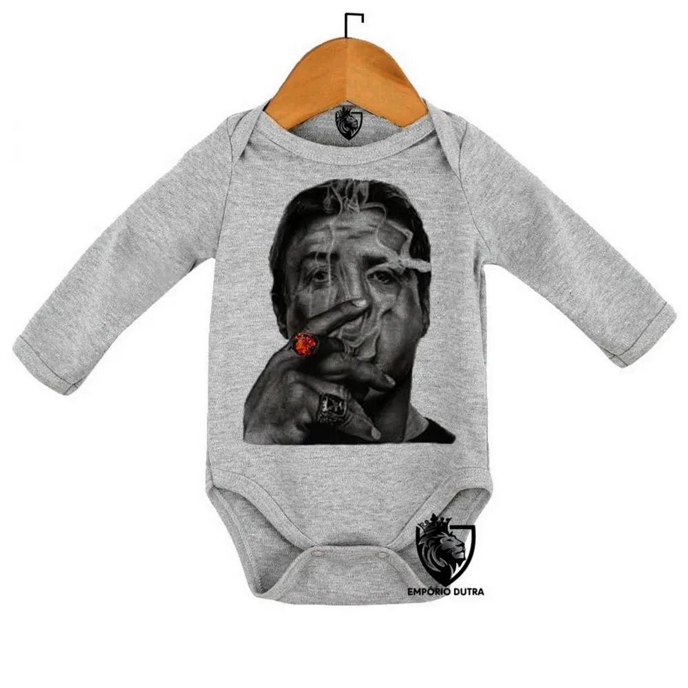 Body Bebê Infantil Sylvester Stallone rambo os Mercenarios charuto Imagem