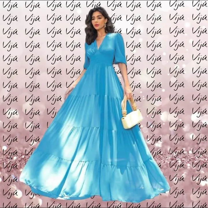 Vestido azul céu