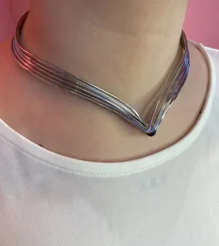 CHOCKER COM PONTA PRATA