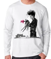 Camiseta manga longa Infantil ou Adulto Edward mãos de tesoura coração - Foto 2