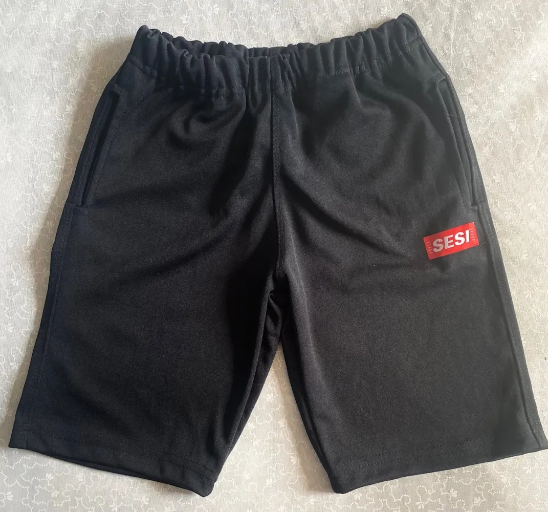 SESI Bermuda básica de Helanca  Imagem