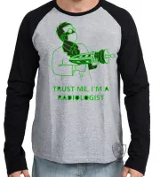 Camiseta manga longa Infantil ou Adulto Trust me Im radiologia radiologista - Foto 2