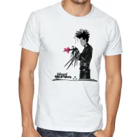 Camiseta adulto ou infantil Edward mãos de tesoura coração - Foto 3