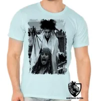Camiseta adulto ou infantil Edward mãos de tesoura jack sparrow - Foto 5