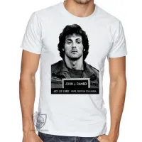 Camiseta adulto ou infantil Sylvester Stallone John Rambo preso 1985 - Foto 2
