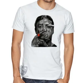 Camiseta adulto ou infantil Sylvester Stallone rambo os Mercenarios charuto - Foto 2