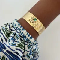 Bracelete Chapado Riscado Grosso com Joaninha Esmeralda Cravejada com Zircônias - Foto 2