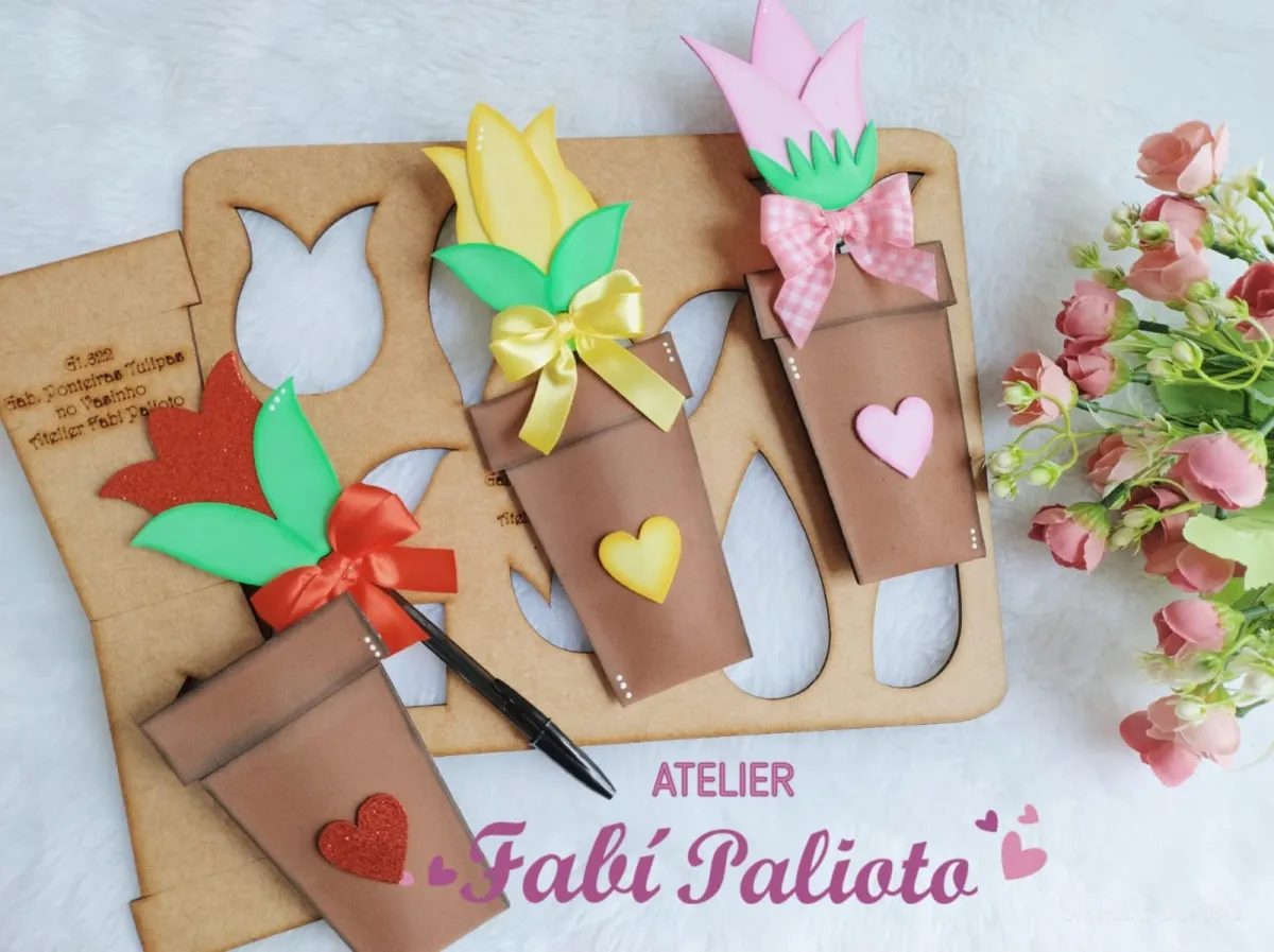 G1.622  Gabarito de Moldes  em MDF  Ponteiras Tulipas no Vasinho