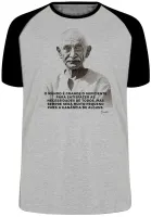  Camiseta Gandhi necessidades - Foto 3