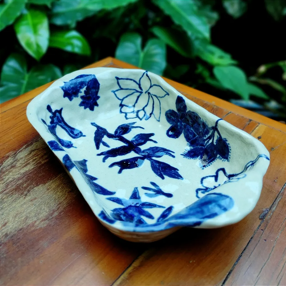 Travessa Clássica Quadrada (21cm)