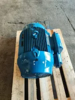 Motor elétrico trifásico WEG 40 CV 4 polos 440V - Cód. 77 - Foto 5