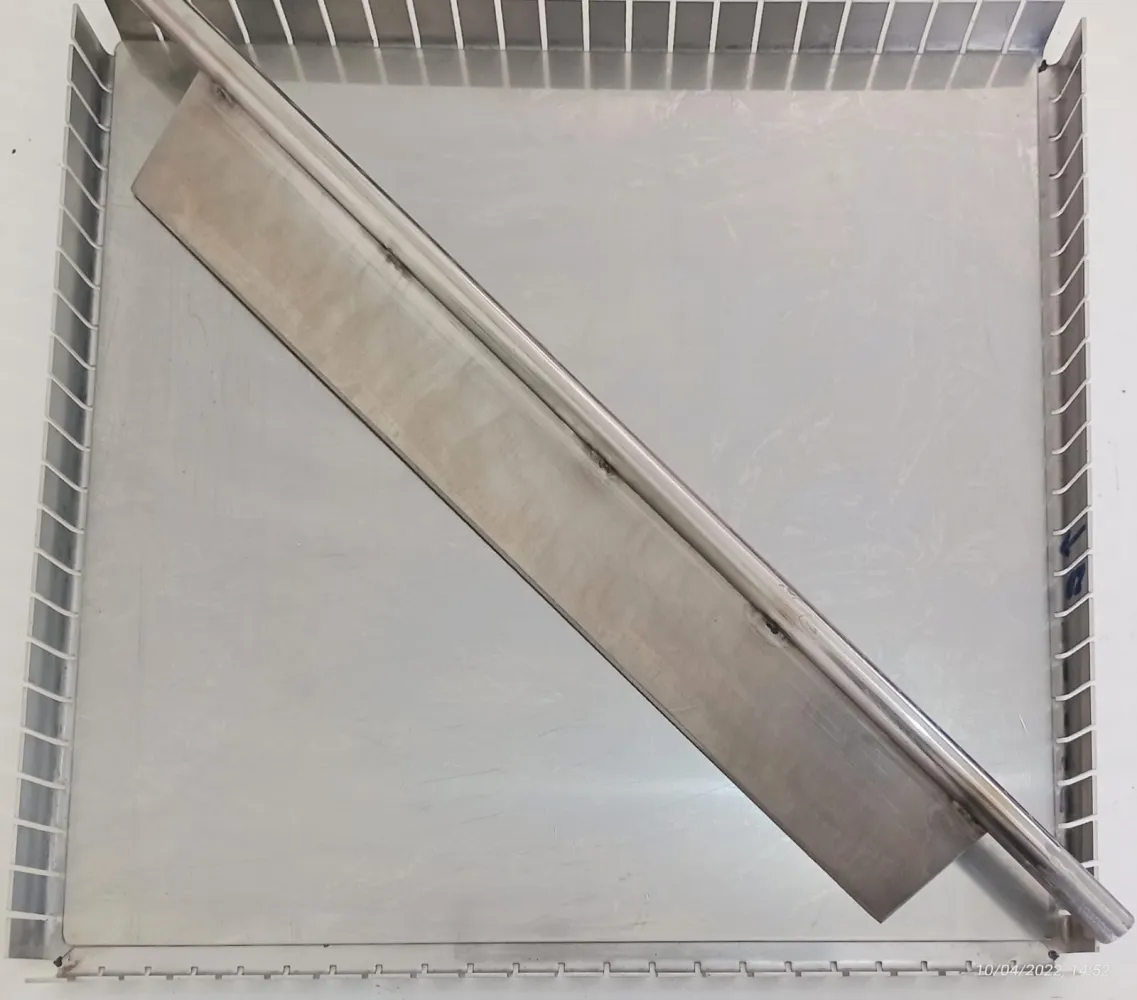  CORTADOR  DE BARRINHAS TAM.2X2X2 CM P/ 400 BARRINHAS  + SEUS MÚLTIPLOS -100 CORTES 4x4x2cm - D Leite Palha Ita  Brownie  Polenta  Choc. Bolos  Bar. cereais... Imagem