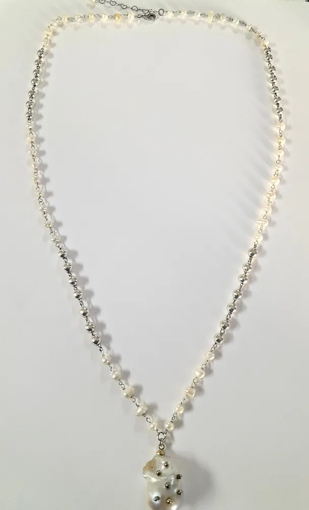 COLAR  PÉROLAS ARAMADAS  COM  GOTA DE PEROLA NATURAL GA81104489 
