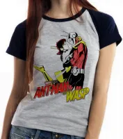 Baby look blusa feminina Homem Formiga e Vespa abraço - Foto 4