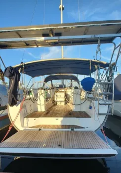 BAVARIA CRUISER - 40 PÉS - ANO 2013