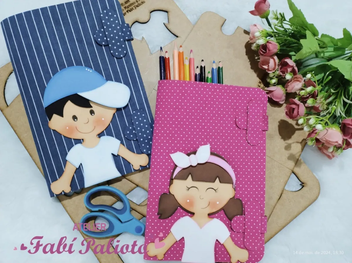 G1.652  Gabarito de Moldes  em MDF Estojo Menino e  Menina