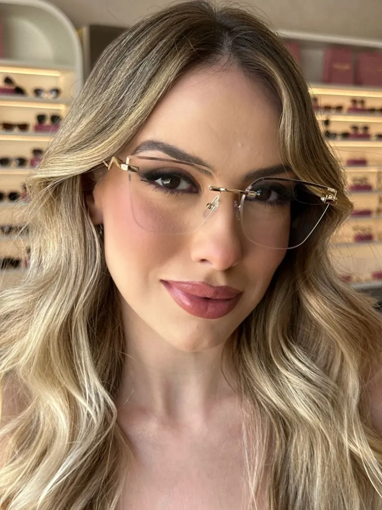 Armação de Óculos de Grau Feminino Ananda Parafusado Imagem