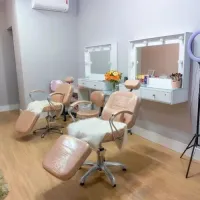 Cadeira Poltrona Cabeleireiro Barbeiro Reclinável Evidence Cor Pérola - Foto 4
