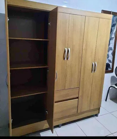 Guarda roupa Madeira