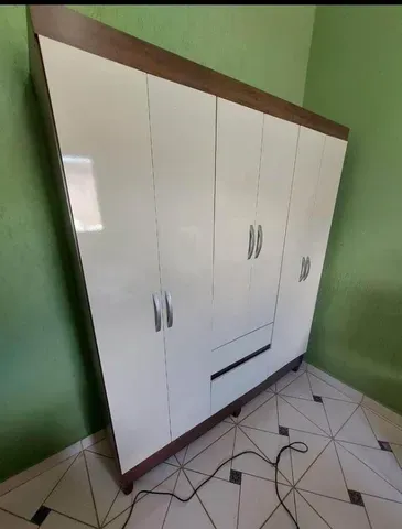 Guarda Roupa Branco