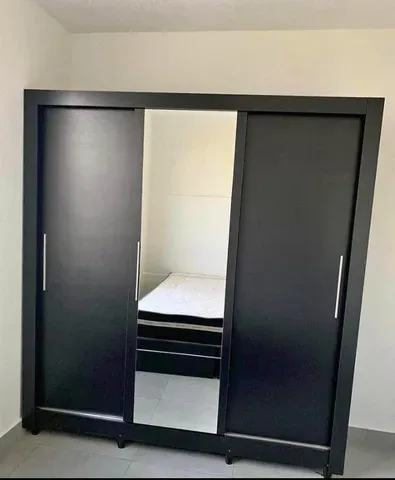 Guarda roupa casal Preto Imagem