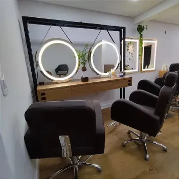 BANCADA ESTILO INDUSTRIAL PARA SALÃO DE BELEZA 4 LUGARES