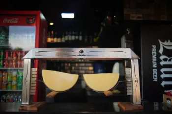 Racleteira Gran Gourmet - Elétrica 110v / 220v - Foto 2