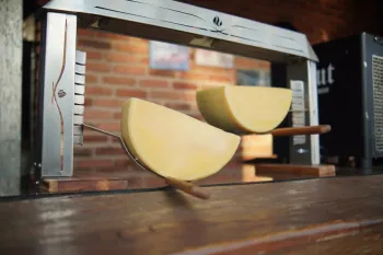 Racleteira Gran Gourmet - Elétrica 110v / 220v - Foto 2