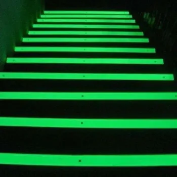 Fita de Segurança Autoadesiva Luminosa no Escuro - Fita Luminosa para Decoração Residencial e Aviso de Segurança - Foto 2