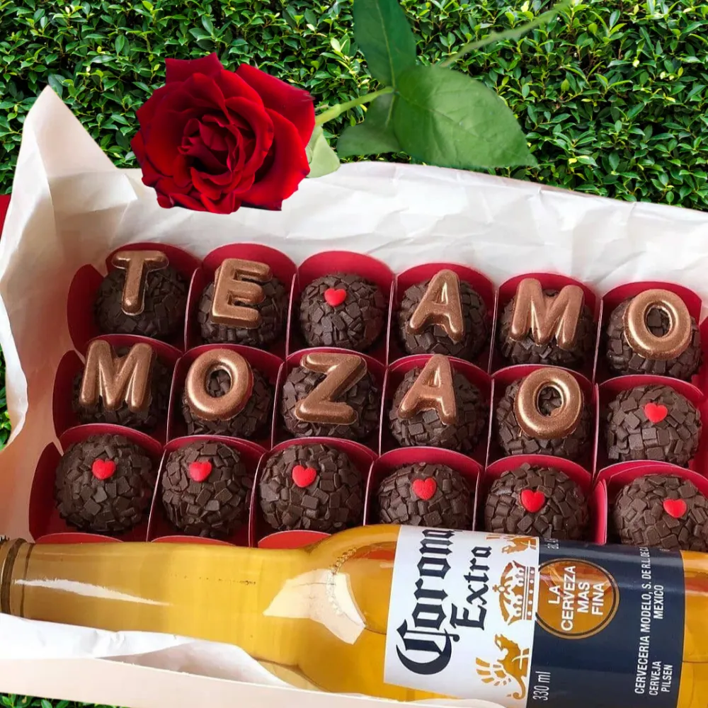 Caixa de Brigadeiros Te Amo Mozão + Cerveja
