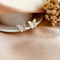 BRINCO MINI BORBOLETA, ANTIALÉRGICO, BANHADO A PRATA 925 - Foto 2