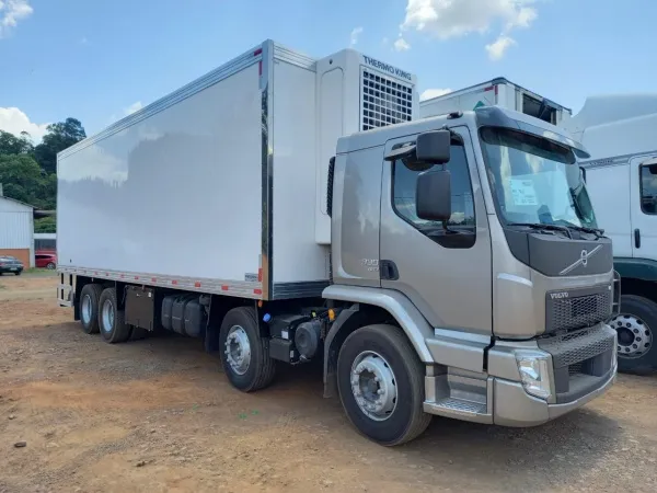 Ref BFP 850 Baú frigorífico B Truck 