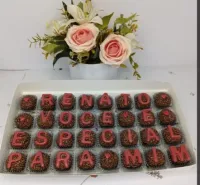 Caixa com 32 Brigadeiros Personalizada 