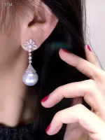Brinco Coleção pérola pedras micro zircônias cravejadas uma combinação clássica e elegante, antialérgico semijoia de luxo. - Foto 3
