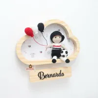 Menino - Futebol - Camisa e Bermuda - 3 balões + Bola  - Nuvem M - Porta Maternidade - Foto 2