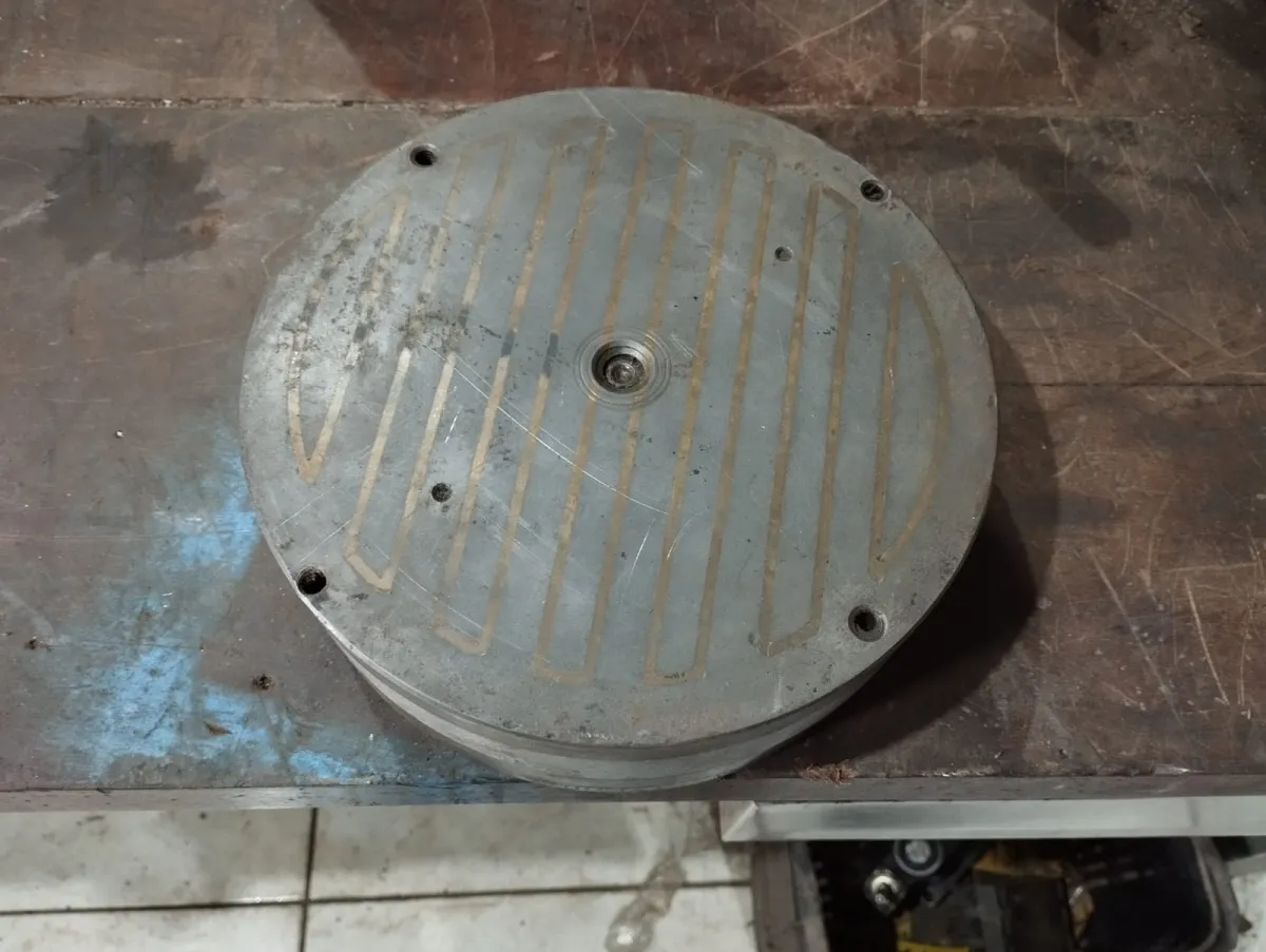 Mesa magnética 22 cm diâmetro - Cód. 244