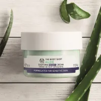 Creme Facial The Body Shop Para Pele Sensível Noturno – 50ml - Foto 3