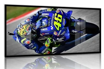 Quadro Decorativo Moto GP Exibição 130x60 Moldura preta 2x2 cm