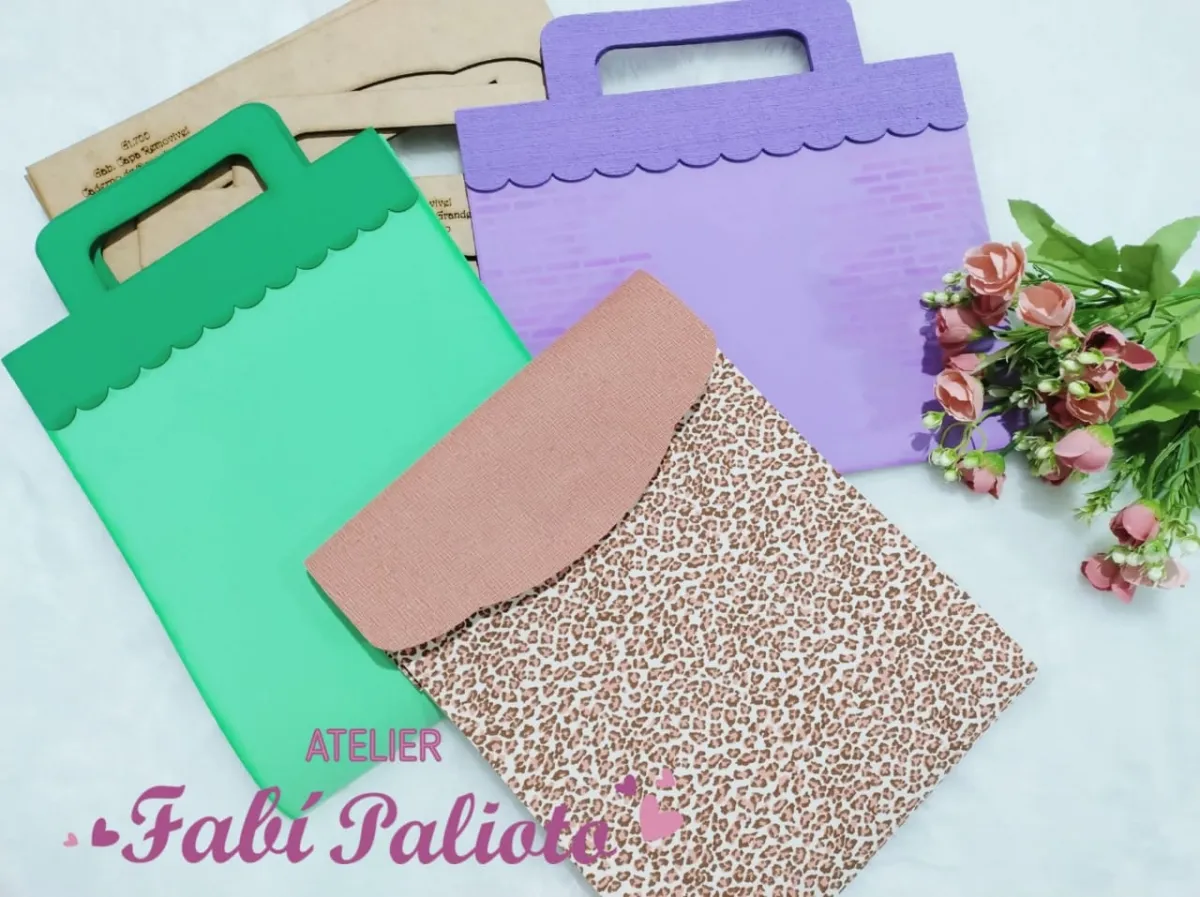 G1.700 Gabarito de Moldes em MDF Capa Removível para caderno de desenho grande