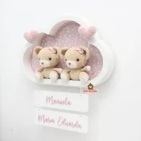 Ursinhas Gêmeas - 2 corações - Nuvem G  Branca - Porta Maternidade - Foto 3