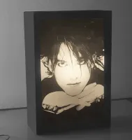 Lightbox ROBERT SMITH — imagem principal