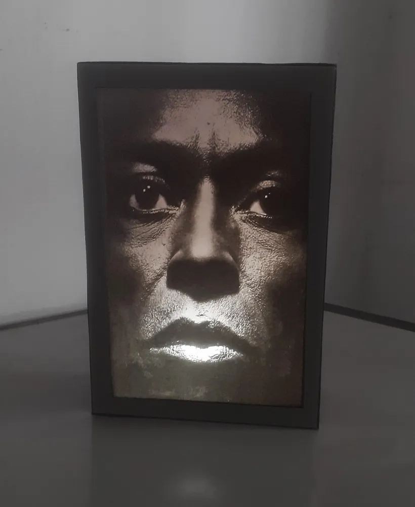 Lightbox MILES DAVIS