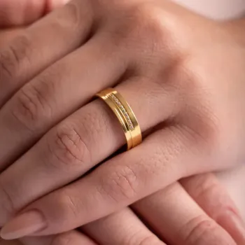 Aliança plana de ouro 18K - 5,0 mm - APE500.c - Foto 2