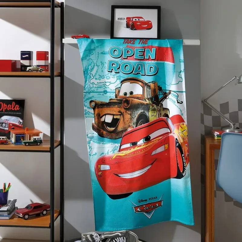 TOALHA DE BANHO INFANTIL AVELUDADA CARROS DISNEY / PIXAR Imagem