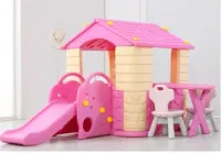 CASINHA LUDICA DE BONECA COM ESCORREGADOR