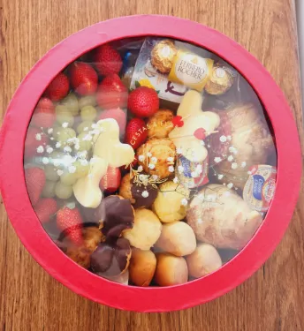 Redonda  Diâm. 30,0 x 5,0 altura - Tampa e Fundo Cartonagem  C/ Visor 