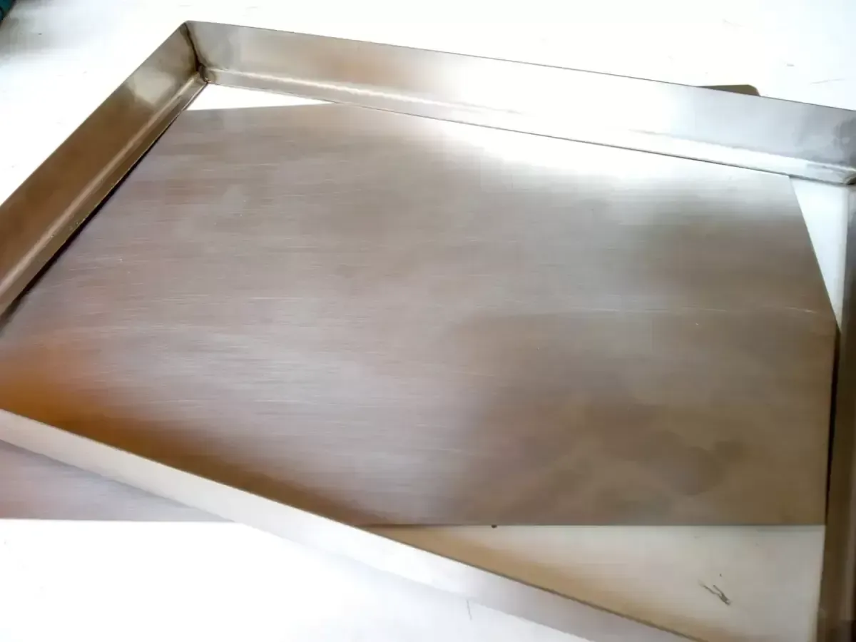 Bandeja INOX 304 - 1.2mm - Fundo Falso 26 x 28 x 1,5 - BIFF2628/15 Imagem