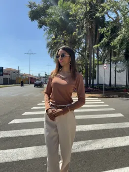 Blusa madame Sabrina 