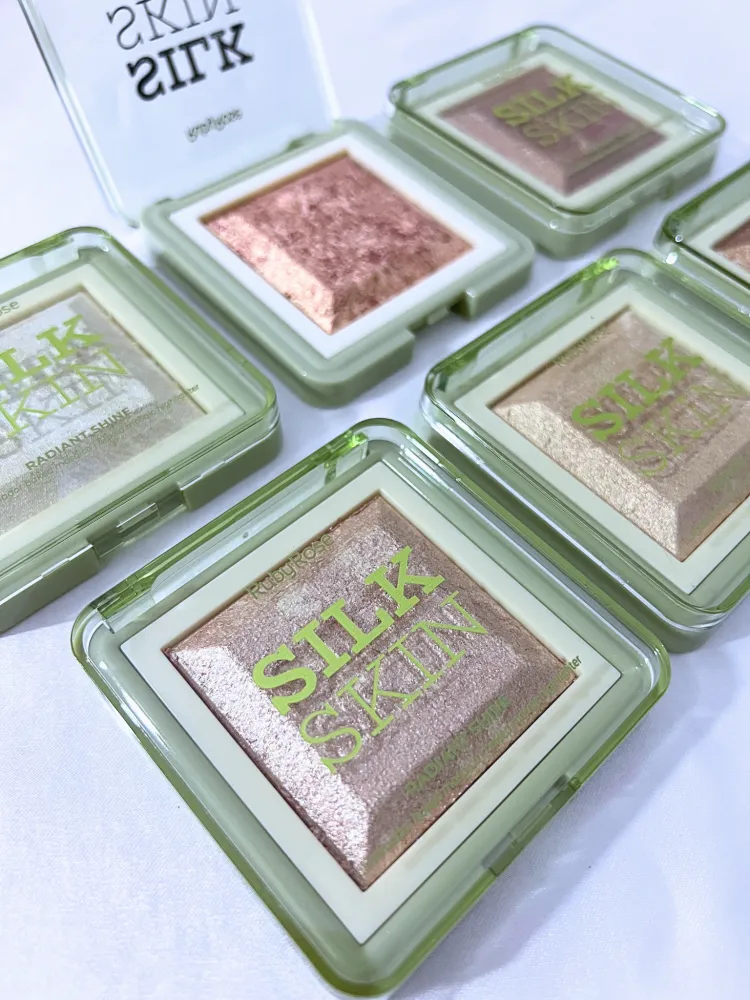 Iluminador Radiant Shine Silk Skin Ruby Rose