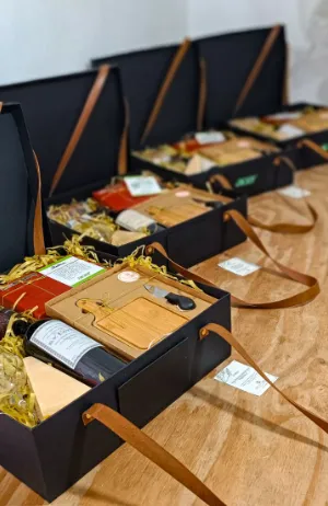 40,0 x 40,0 x 12,0 - Tampa e Fundo Cartonagem C/ Alça